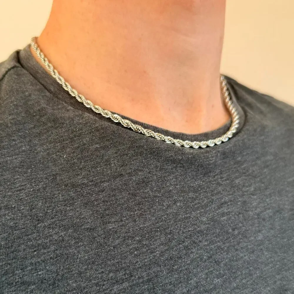 Basic rope chain necklace